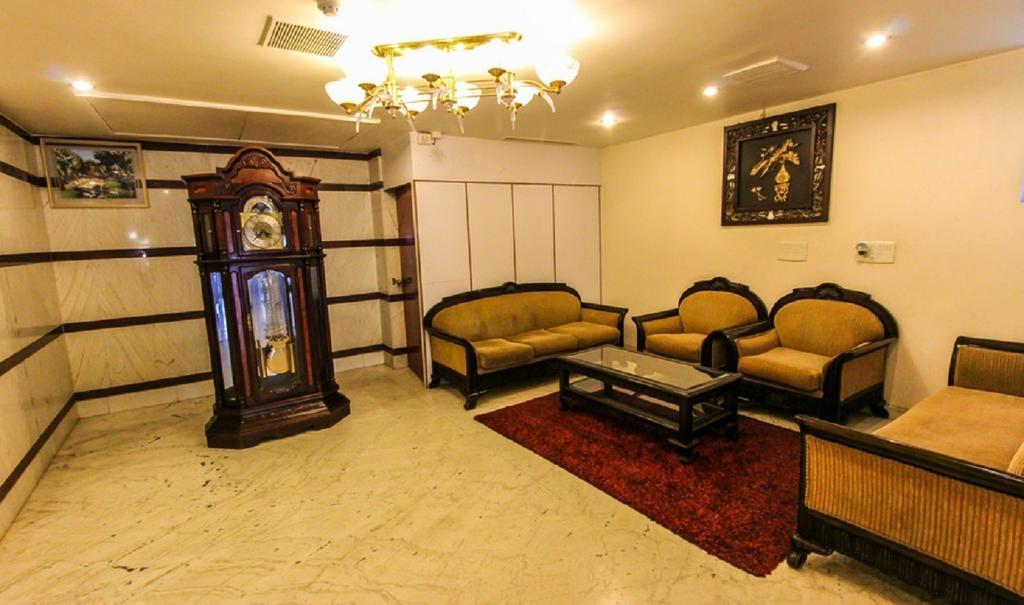 Hotel Pigeon International บังกาลอร์ ภายนอก รูปภาพ