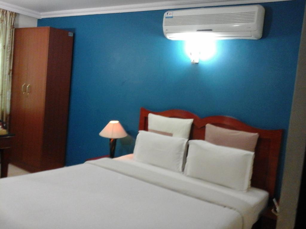Hotel Pigeon International บังกาลอร์ ห้อง รูปภาพ